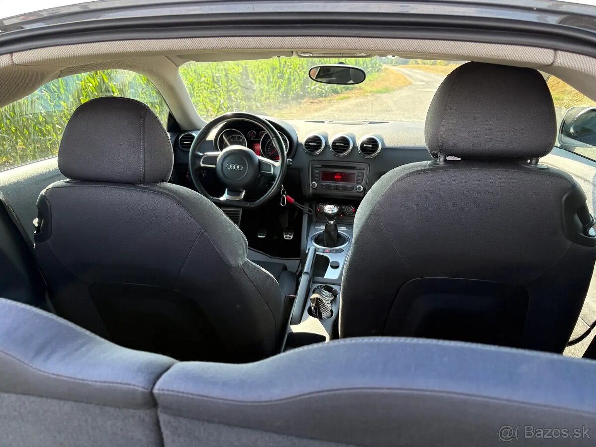 AUDI TT Kupé, 147 kW, 1984.0 cm³ - 13