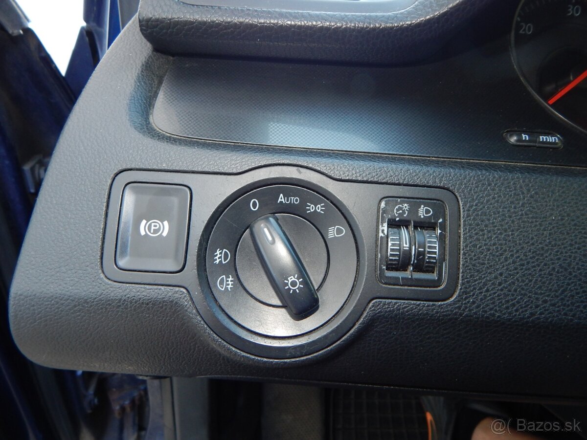 Volkswagen Passat Variant 1.9 TDI MT5 - 13