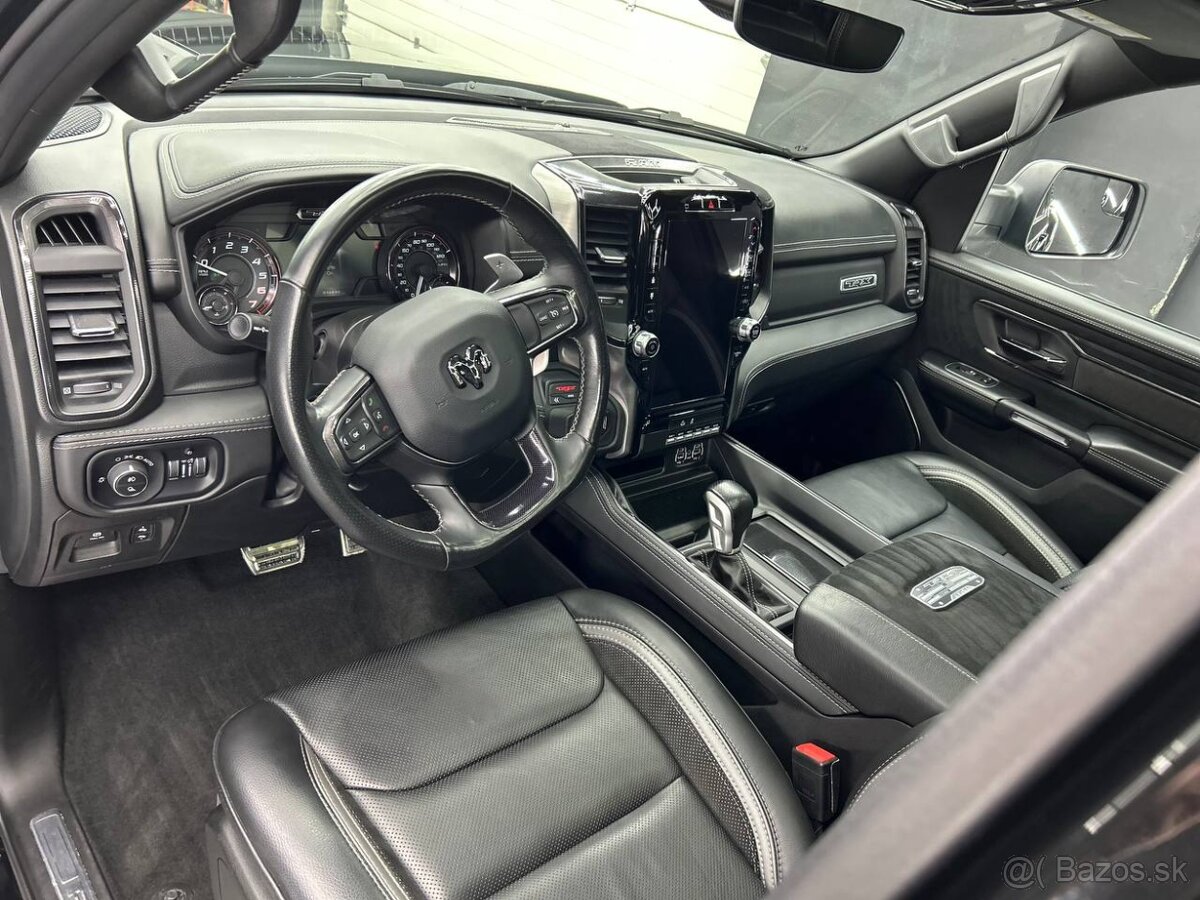 Dodge RAM TRX 6.2 HEMI - 13