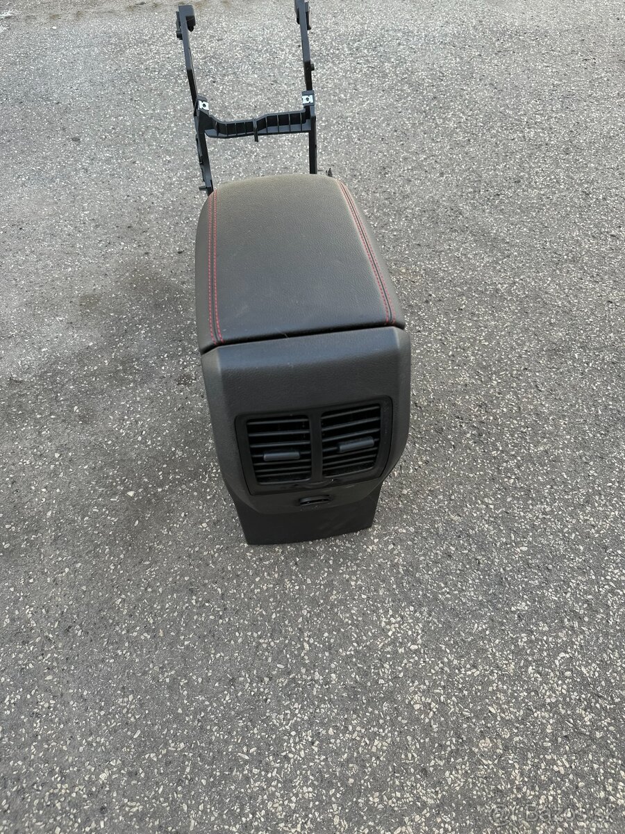 sedačky tapacíry Ford Kuga St-Line - 13