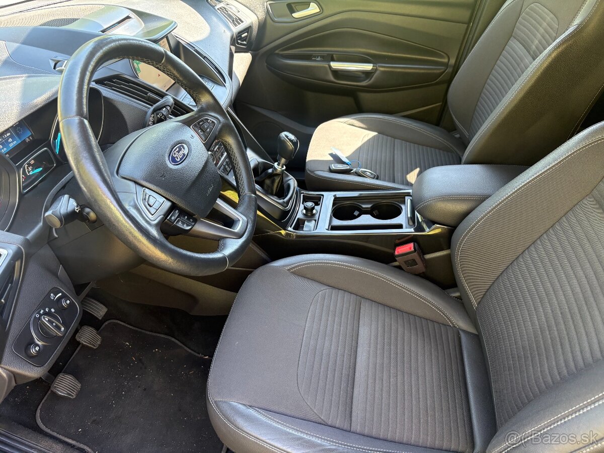 Ford Kuga Titanium 2.0 TDCi 4X4 2019 - 13