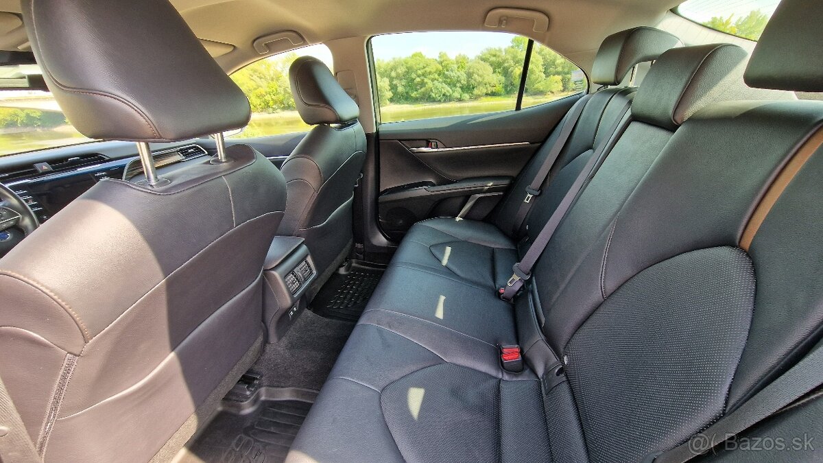 Predám Toyota Camry hybrid - 13
