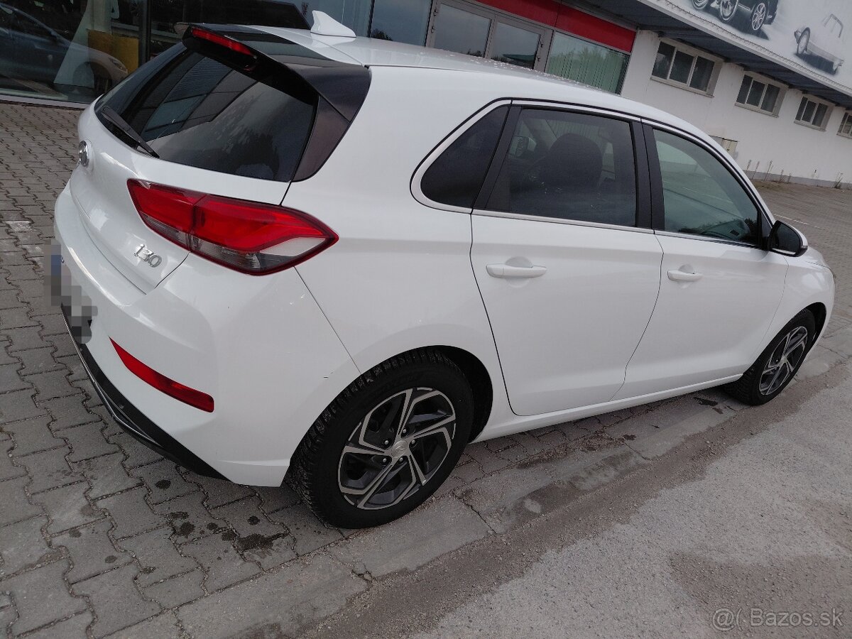 Predám Hyundai i30 1,6 crdi 2021 DPH - 13