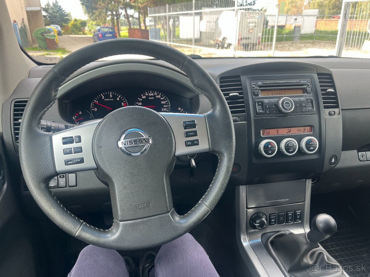 Nissan Pathfinder 2,5 DCi, 4x4 - 13