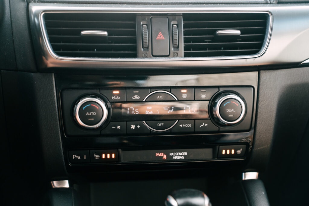 Mazda CX-5 2.2 Skyactiv-D 175k AWD Revolution A/T - 13