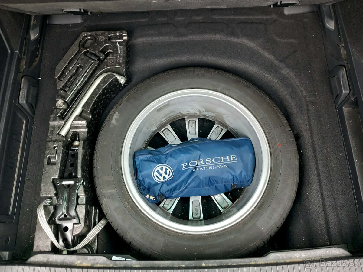 VW Passat Variant 2.0 BiTdi 4x4 DSG7 Highline Kúp.SR M2016 - 13