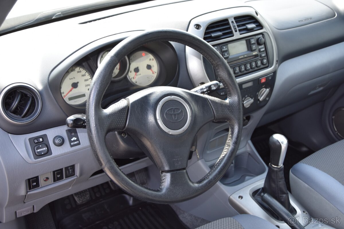 Toyota RAV4 2.0 D-4D 5D - 13