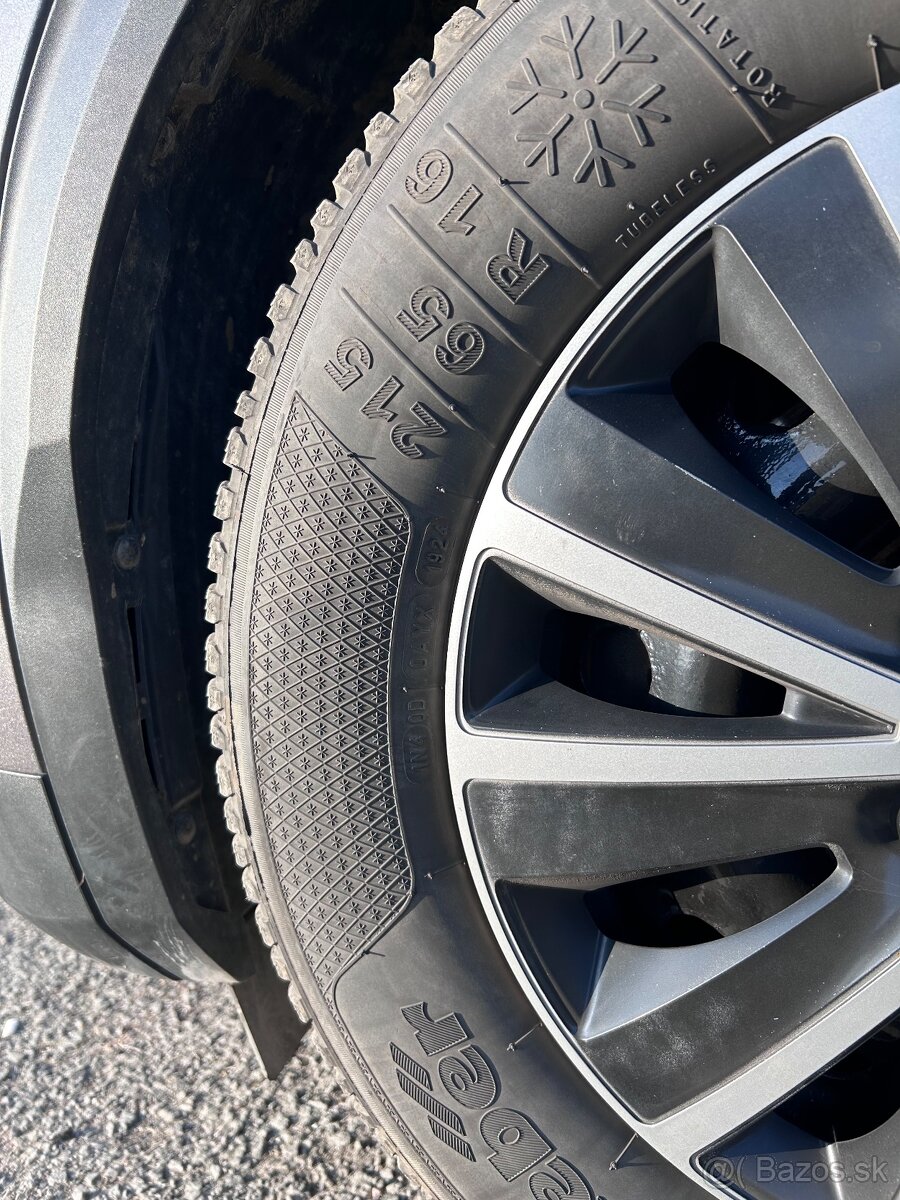 Peugeot 2008 1,5blueHdi - 13