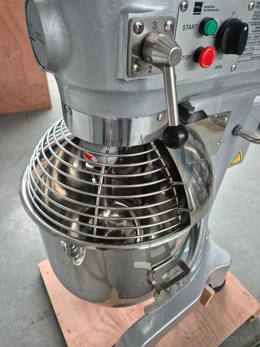 KUCHYŇSKKÝ ROBOT 30 L ŠLAHAČ MIESIČ CESTA - 13
