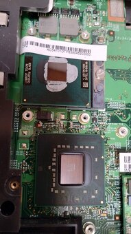 Predám notebook Acer TravelMate 5720 - 13