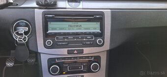 Predám Volkswagen Passat B7 Combi 2.0 TDI 103Kw R.V.2012 - 13