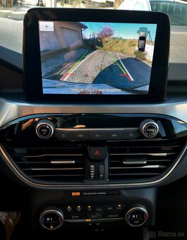 Predám  Ford Kuga 2.5 Duratec HEV 190k Titanium eCVT - 13