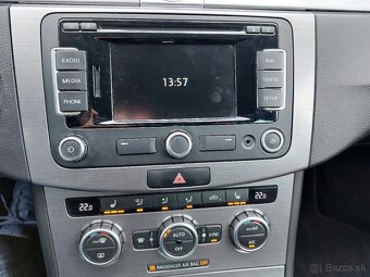 Volkswagen Passat Variant 2.0 TDI BMT Highline 4MOTION - 13