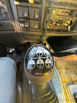 Volvo FH250 valník s rukou - 13