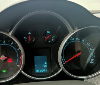 Chevrolet Cruze LS, 1.6 - 83kw - 13