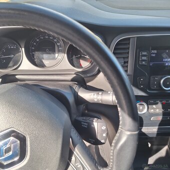 Renault Megane hatchback IV - 13