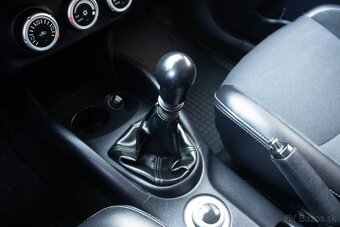 PEUGEOT 4007 2.2 HDi 115kW 7-miestne 2008 - 13