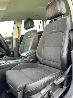 VW Passat B8 Alltrack DSG 4Motion - 13