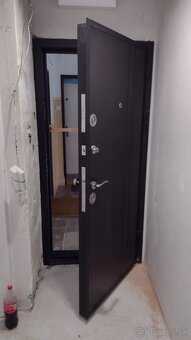 Vchodové bezpečnostné dvere - 13