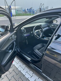 Mercedes-Benz E 220d W213 AMG Line - 13