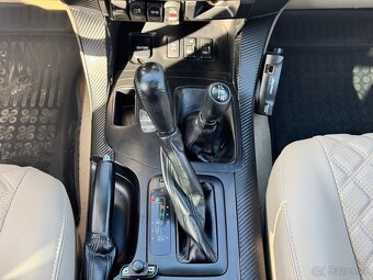 Toyota Land Cruiser 120 Prado - 13