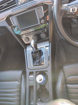 Rozpredám Passat B8 2.0tdi DSG Sedan Highline - 13