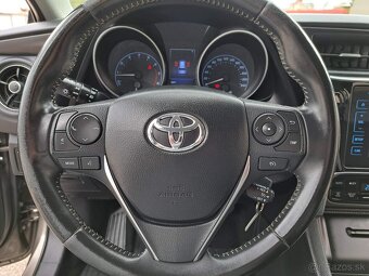 Toyota Auris Touring Sports 1.6 l Valvematic Executive - 13