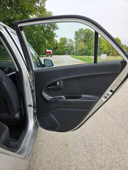 Kia Picanto 1.0i benzín 2012 - 13