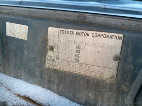 Toyota Land Cruiser HJ61 - 13