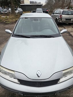 Renault laguna.        2004      1.6 benzínové motor - 13