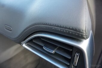 Jaguar F-Pace 2.0D I4 180k Prestige - 13