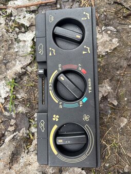 Zadný nárazník peugeot 405 mi16 - 13