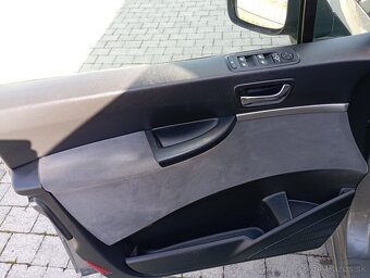 Peugeot 807 2.0 HDi - 13