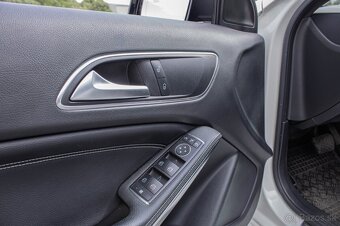 Mercedes-Benz A180 1.6 2015 - 13