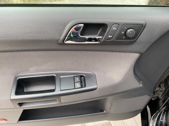 Volkswagen Polo - 13