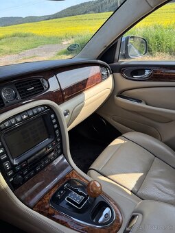Jaguar XJ 2.7 V6 - Facelift 2009 - 13