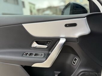 A250e PHEV 2022 A/T - 13