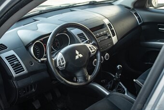 Mitsubishi Outlander 2.0 DI-D 4x4 103 kW, 2009 - 13