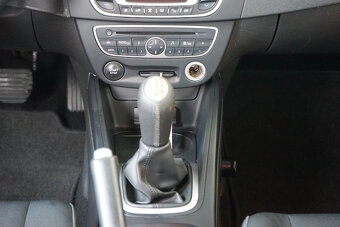 13- RENAULT Mégane Grandtour, 2011,benzín,1.6i, 74 kW - 13