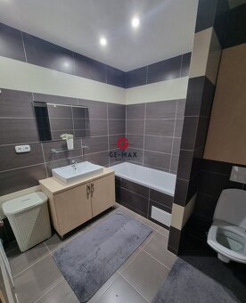 Na predaj zrekonštruovaný 3-izbový byt – sídlisko Východ - 13