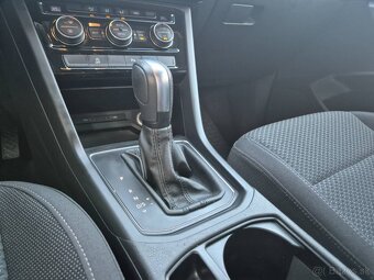 7-miestny Volkswagen Touran 2.0 TDI Comfortline DSG - 13