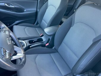 Hyundai i30 Combi 1.6CRDi ČR 1.Maj. - 13
