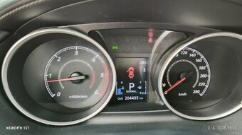 Predám MITSUBISHI OUTLANDER 2.2 DI-D 4WD TC-SST Intense+ - 13