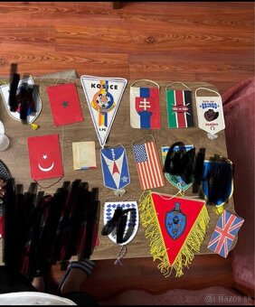 Vojenske Nášivky (a SBS),Vlajočky - 13