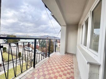 Útulný rodinný dom po rekonštrukcii v pokojnej časti Žiliny - 13