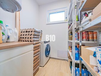 Komfortné bývanie pre rodinu vo Veľkých Uľanoch - 13