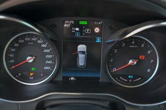 Mercedes Benz GLC 300e 4MATIC Plug-in Hybrid 155 kW 2021 - 13