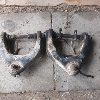 Predné blatníky mitsubishi pajero1 - 13