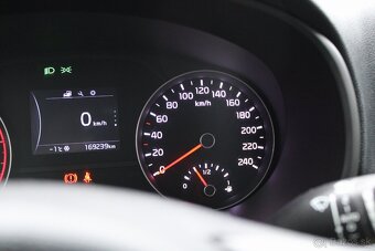 Kia Sportage 1.7 CRDi 2WD Gold - 13