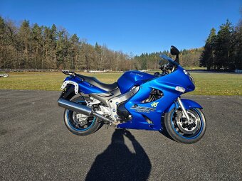 Kawasaki ZZR 1200 - 13